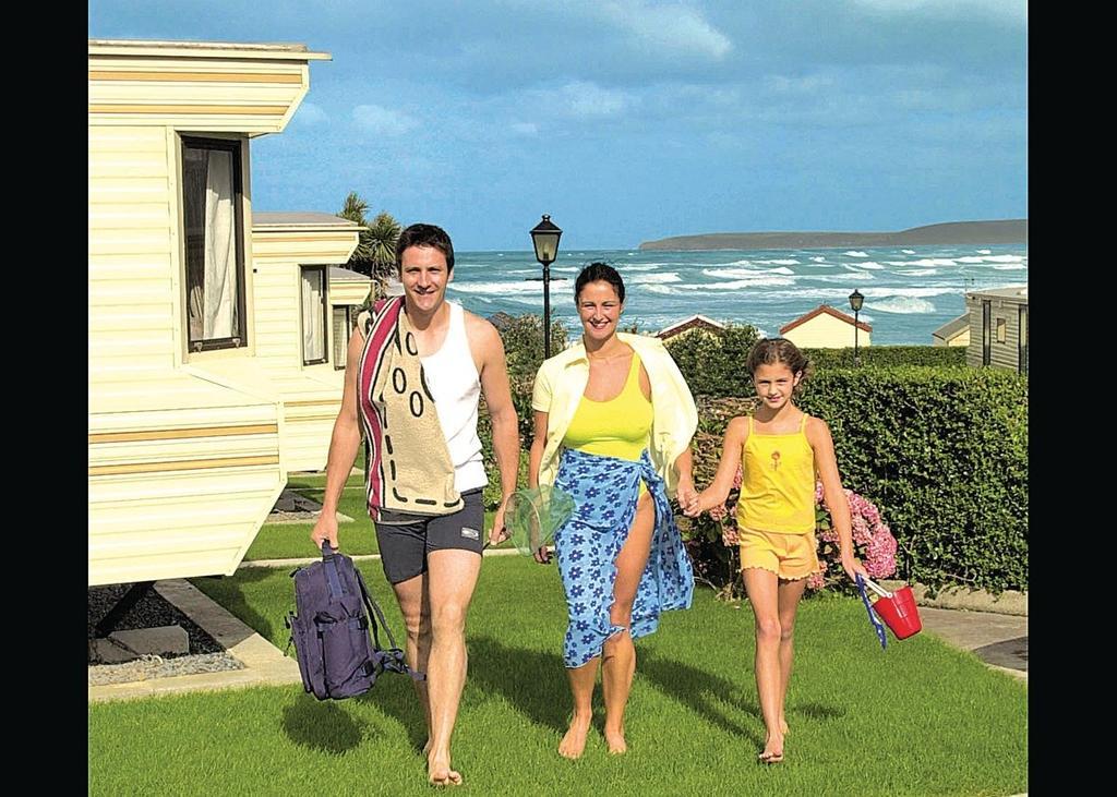 Beachside Holiday Park Бидефорд Екстериор снимка